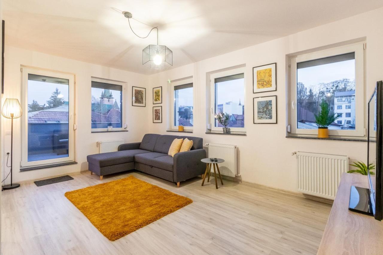 Apartment Modern And Stylish W Terrace Cluj-Napoca