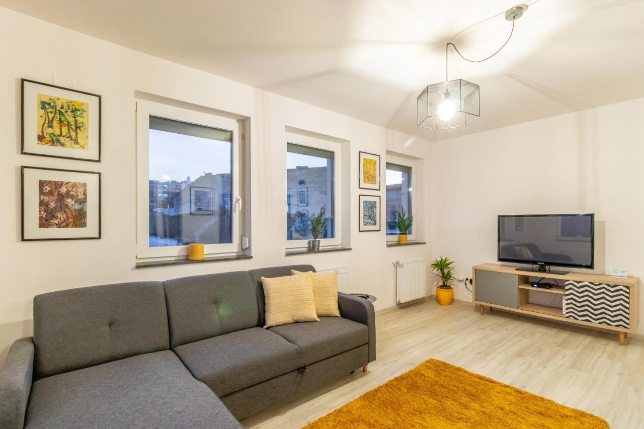 Modern And Stylish W Terrace Apartment