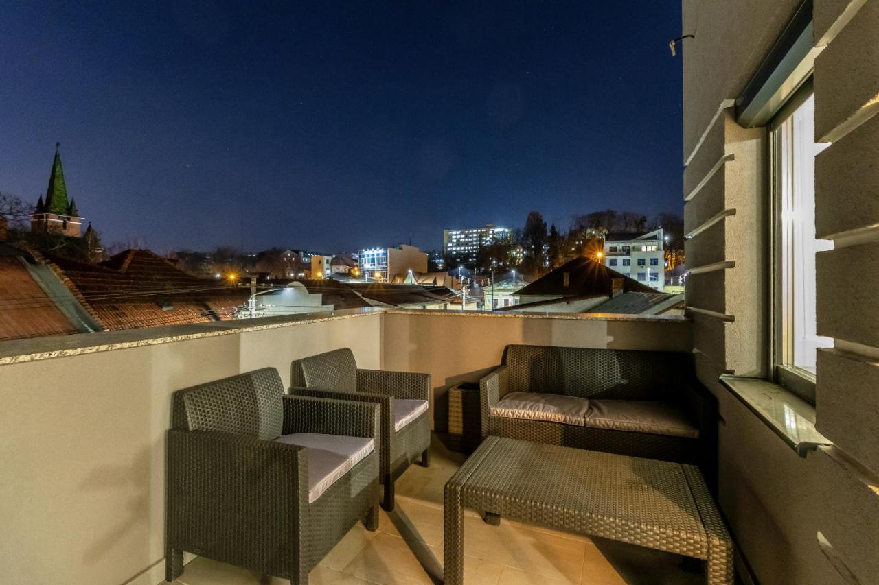 Modern And Stylish W Terrace Căn hộ